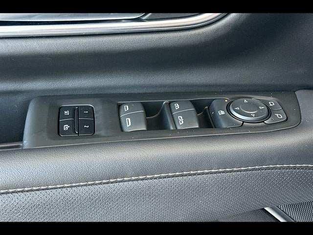 2022 GMC Yukon XL SLT