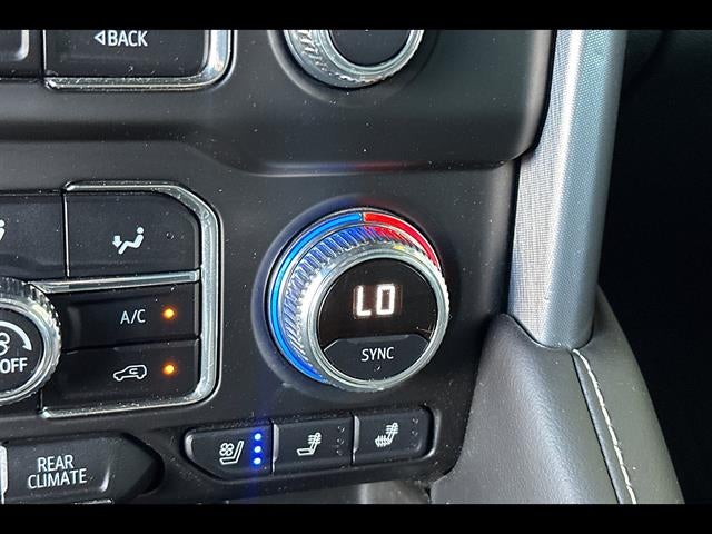 2022 GMC Yukon XL SLT