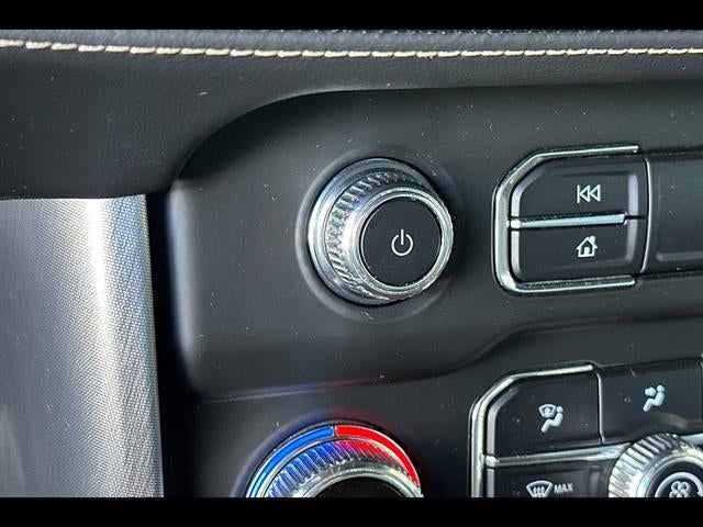 2022 GMC Yukon XL SLT