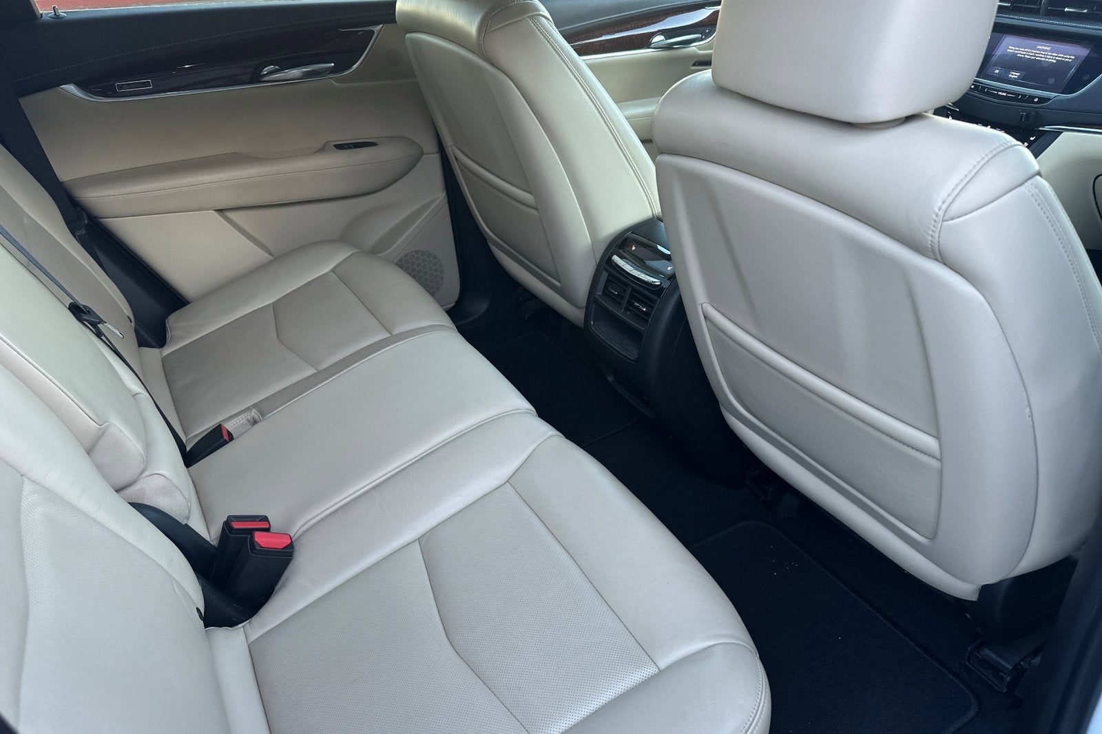 2017 Cadillac XT5 Premium Luxury FWD