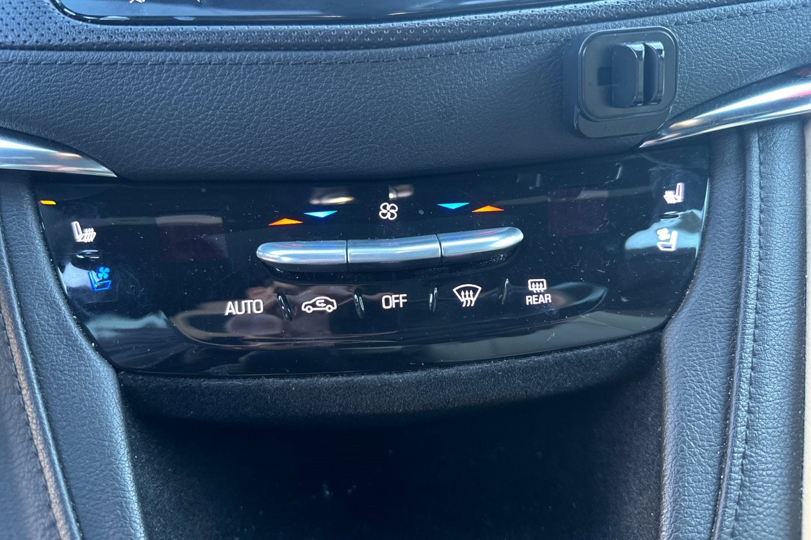 2017 Cadillac XT5 Premium Luxury FWD