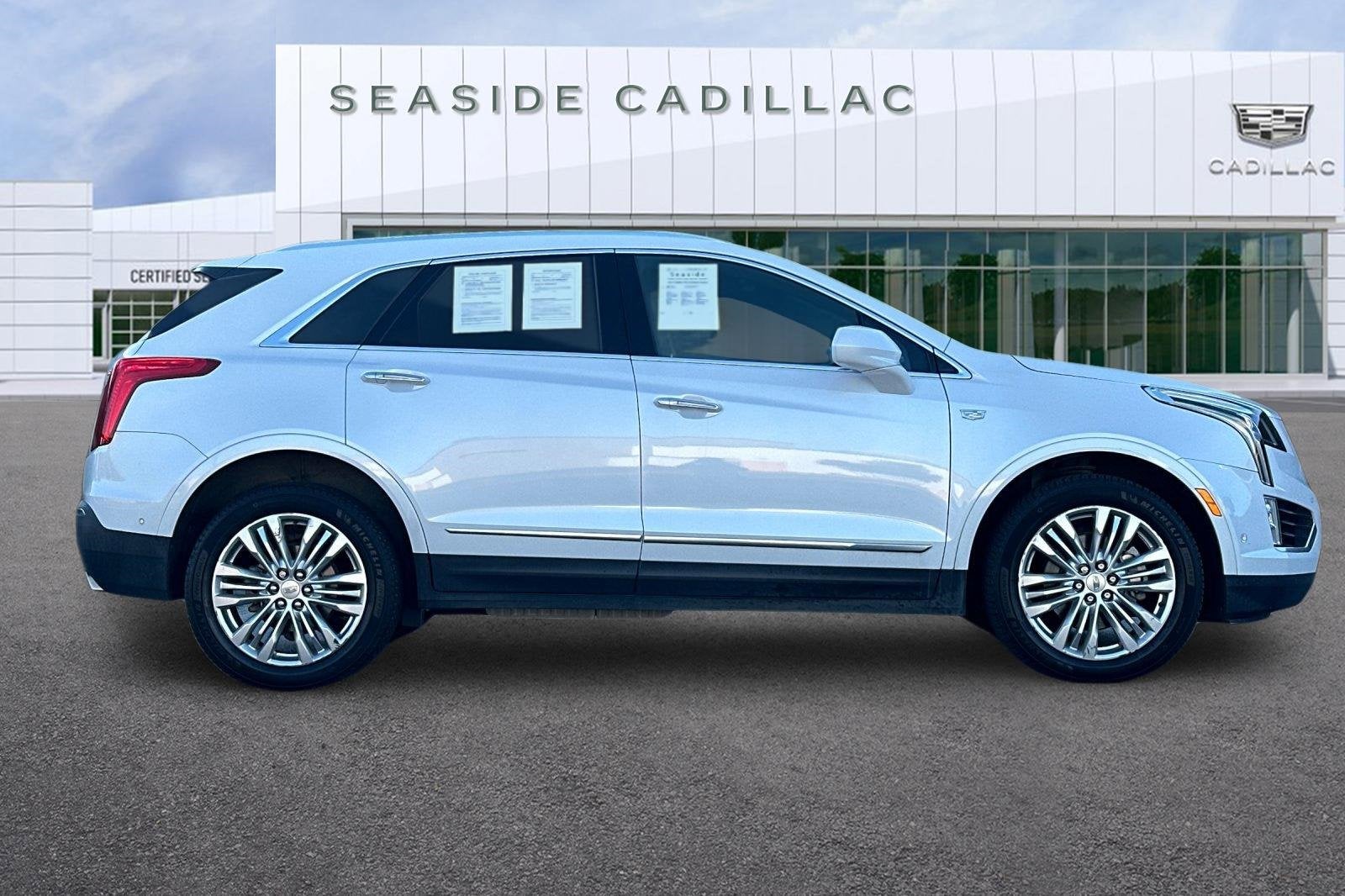 2017 Cadillac XT5 Premium Luxury FWD