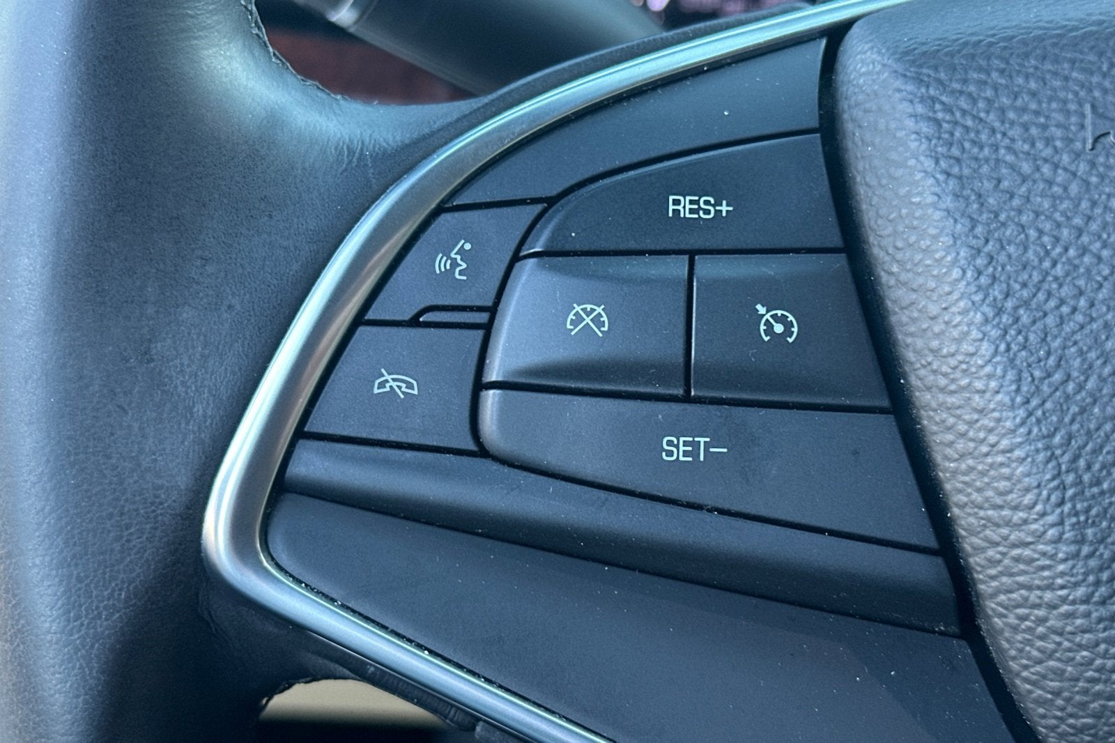 2017 Cadillac XT5 Premium Luxury FWD