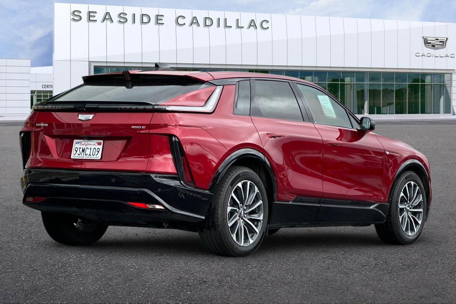 2025 Cadillac LYRIQ Sport 2