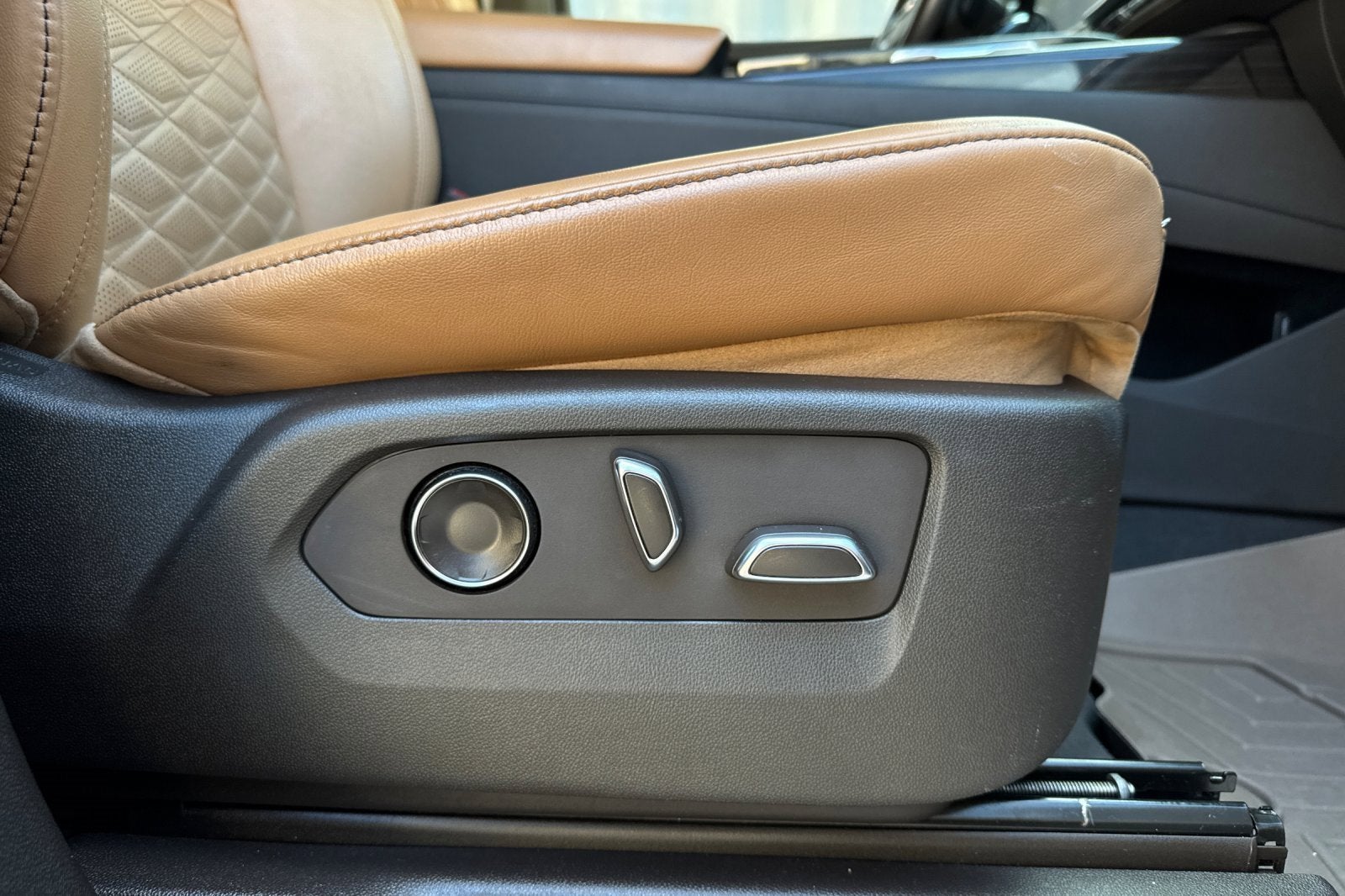 2021 Cadillac Escalade ESV Premium Luxury