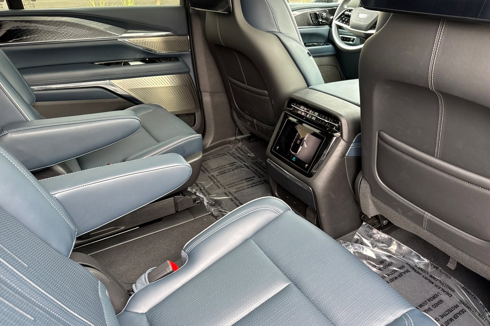 2025 Cadillac ESCALADE IQ Sport 2