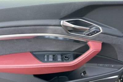 2024 Audi SQ8 e-tron Prestige