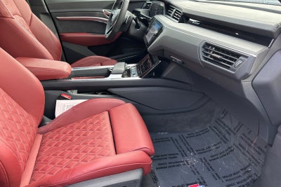 2024 Audi SQ8 e-tron Prestige