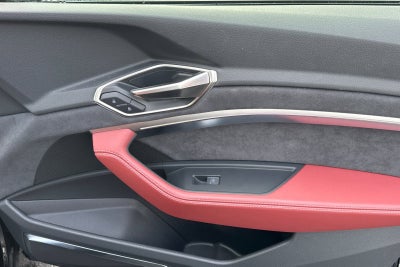 2024 Audi SQ8 e-tron Prestige