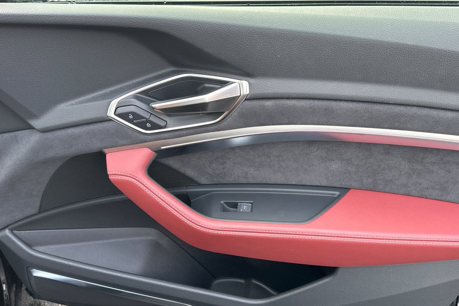 2024 Audi SQ8 e-tron Prestige