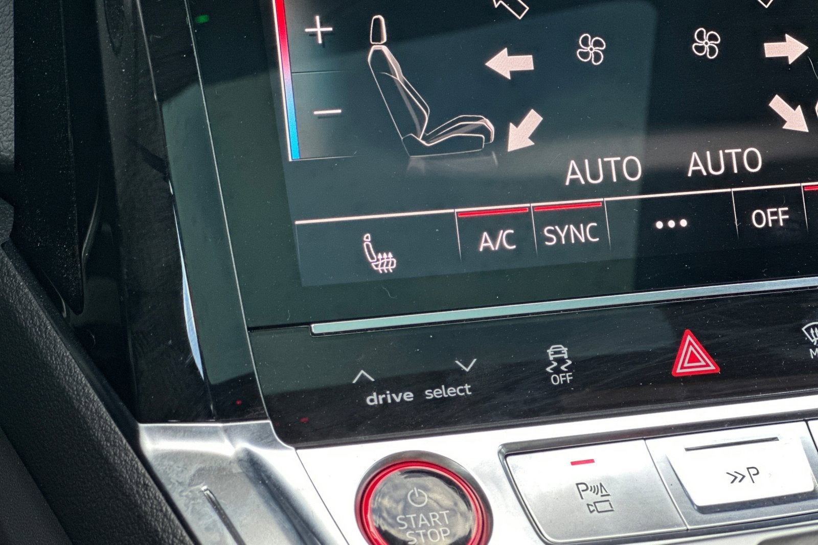 2024 Audi SQ8 e-tron Prestige