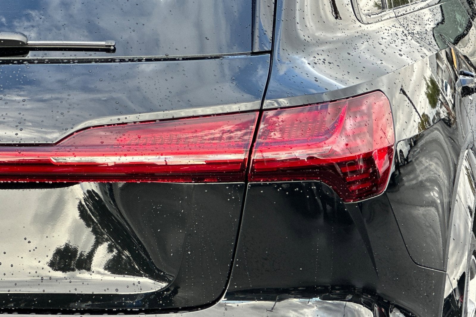 2024 Audi SQ8 e-tron Prestige